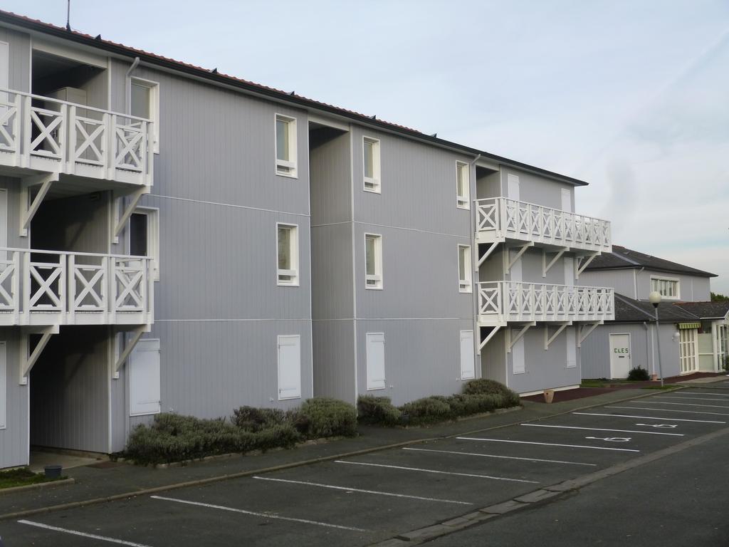 Fasthotel Angers Beaucouzé Exterior photo