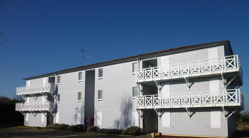 Fasthotel Angers Beaucouzé Exterior photo